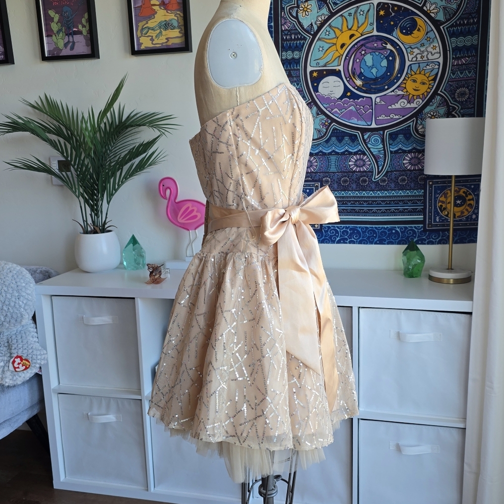 Vintage Jessica McClintock Champagne Sequin Belted Strapless Tulle Dress 9 Y2K - Picture 2 of 13
